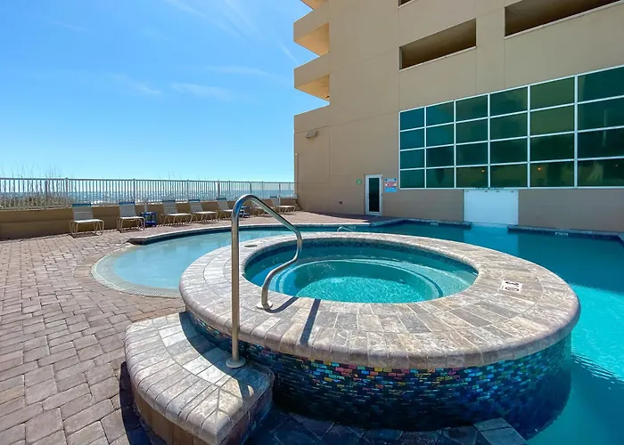Crystal Shores West 101 Holiday home