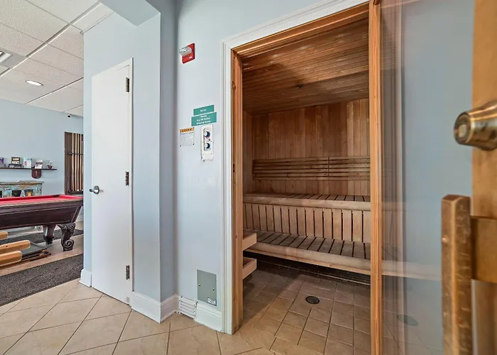 Crystal Shores West 101