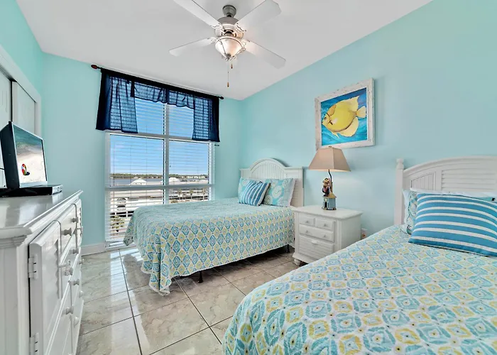 Crystal Shores West 101