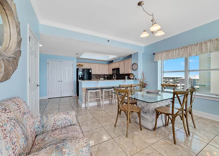 Crystal Shores West 101 *