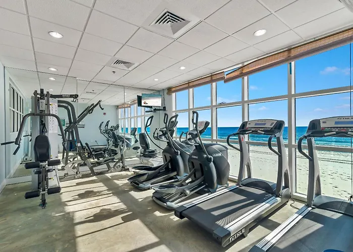 Crystal Shores West 101 Holiday home